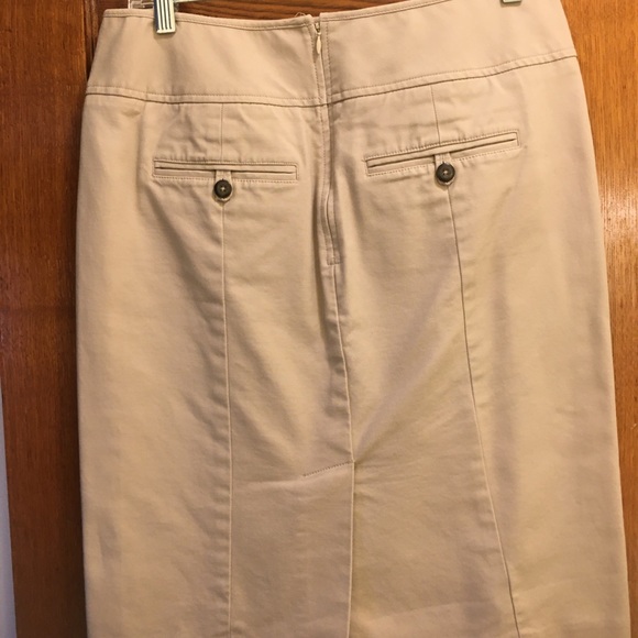 GAP Pencil Skirt - Picture 2 of 6